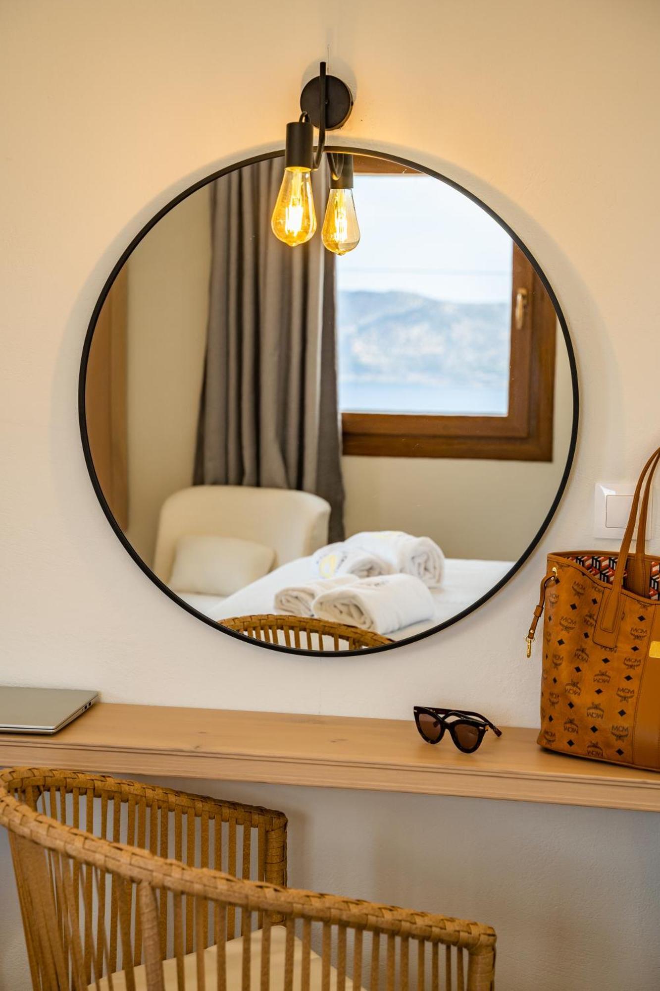 Lithos Luxury Pool Villa Kárpathosz Kültér fotó